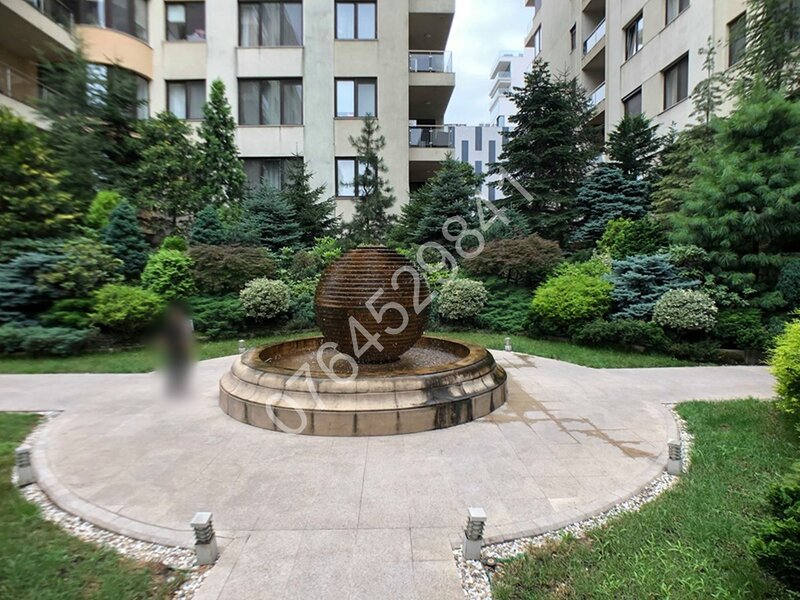 Aviatiei Herastrau, Str. Zagazului, North Area Lake View, la 7 min. metrou.